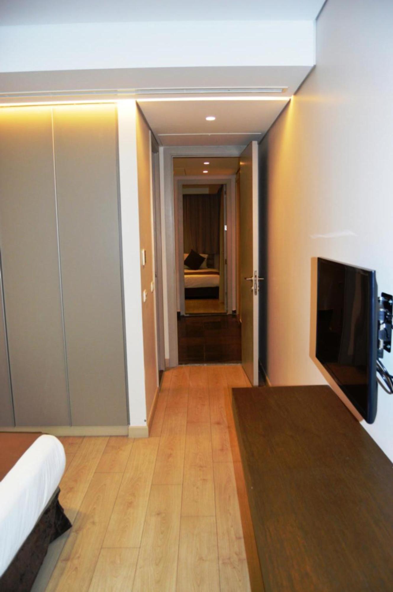 Country Lodge Hotel & Resort Beyrut Oda fotoğraf