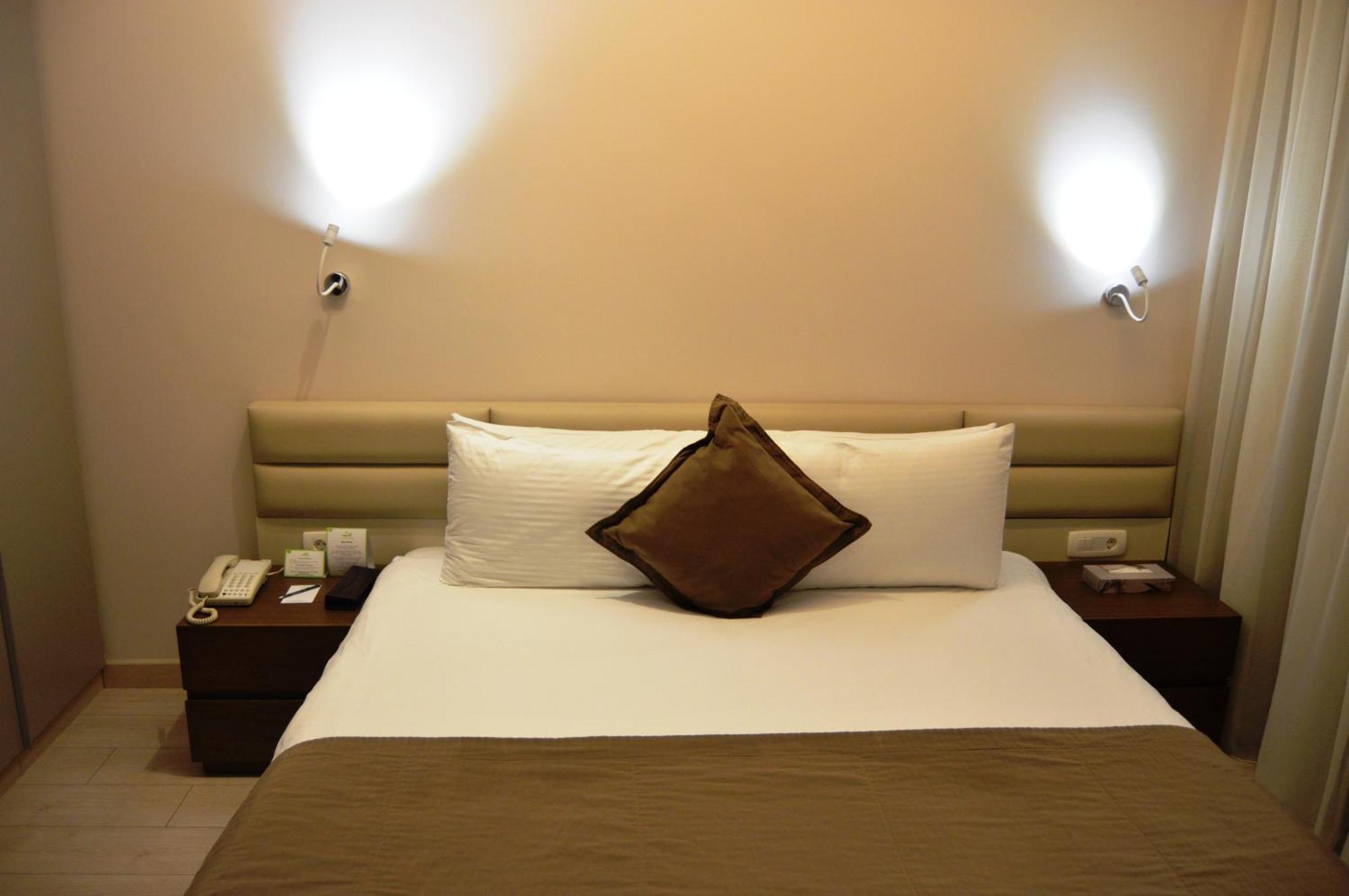 Country Lodge Hotel & Resort Beyrut Oda fotoğraf