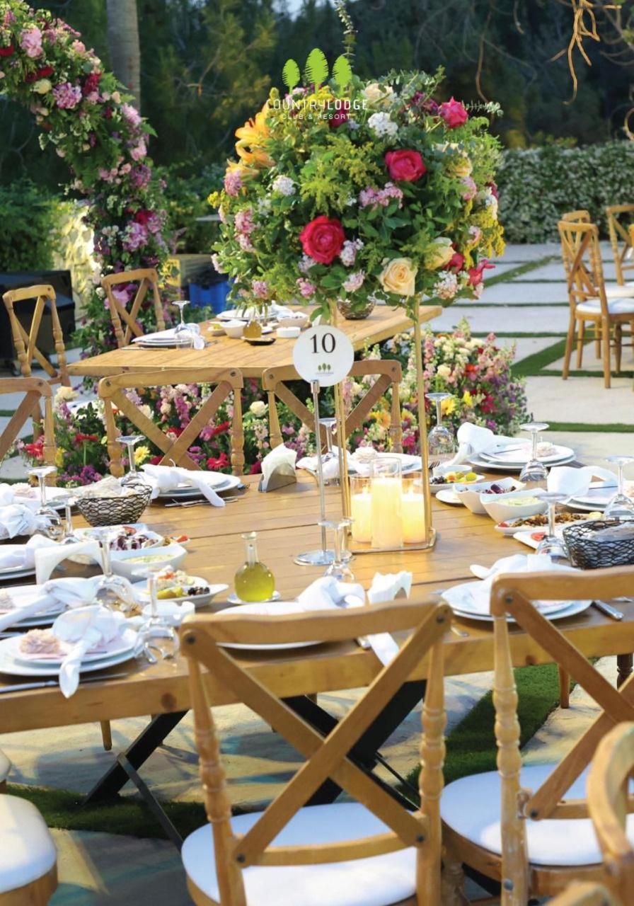 Country Lodge Hotel & Resort Beyrut Dış mekan fotoğraf