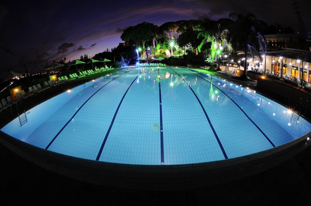 Country Lodge Hotel & Resort Beyrut Dış mekan fotoğraf